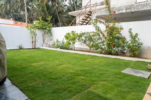 Coimbatore House | Garden cottage, 5 mins from Isha Yoga Center