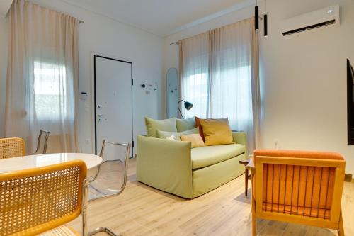 Papagou-Holargos Apartment | Garden Level Gem in the City