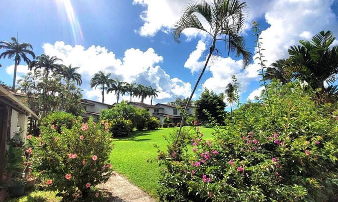 Worthing House | Garden Oasis Townhouse - Walk to Beach, Boardwalk & Dining