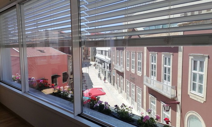 Povoa De Varzim Apartment | Garrett Houses Accommodation near the Beaches, Casino, Cinema Garrett, Metro Porto