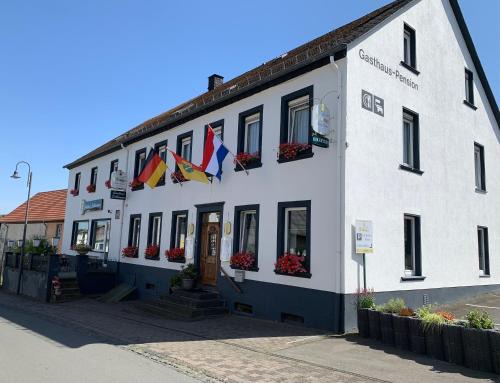 Udersdorf Hotel | Gasthaus Schürmann