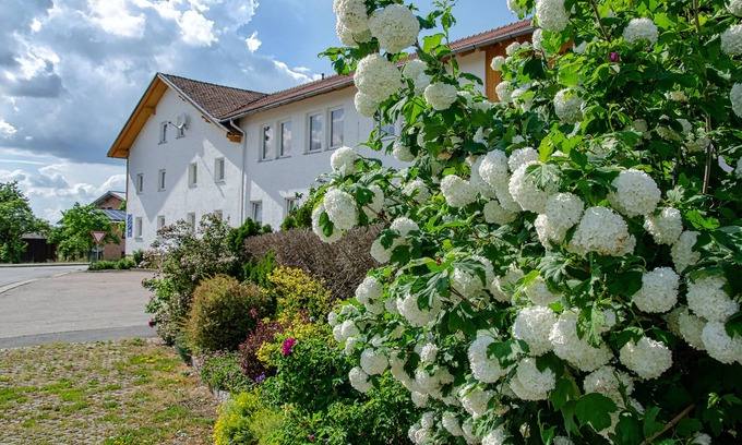 Warzenried Hotel | Gasthof Altmann