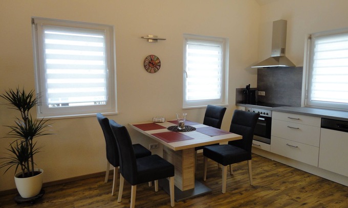 Hoßkirch Apartment | Gasthof Reiterstuben Apartment "Ernst" 55 m2 in a quiet rural location