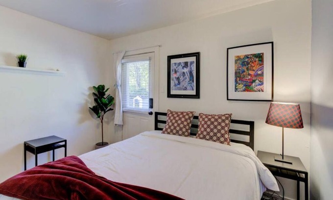 Midtown Apartment | Gated Cottage Walking Distance to Overton Square