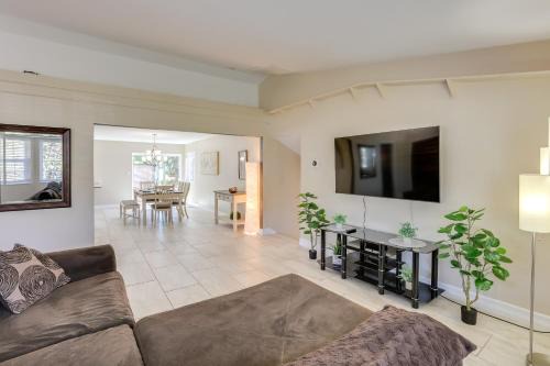 Northeast Reno House | Gateway to Mt Rose Ski! Reno Home Near Casinos