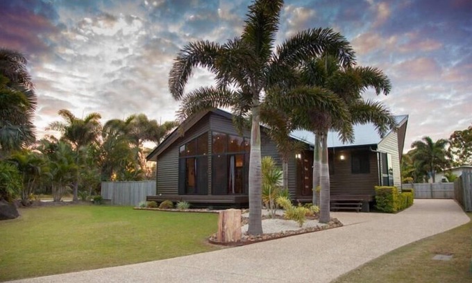 Agnes Water House | Gathering of 8 Holiday House