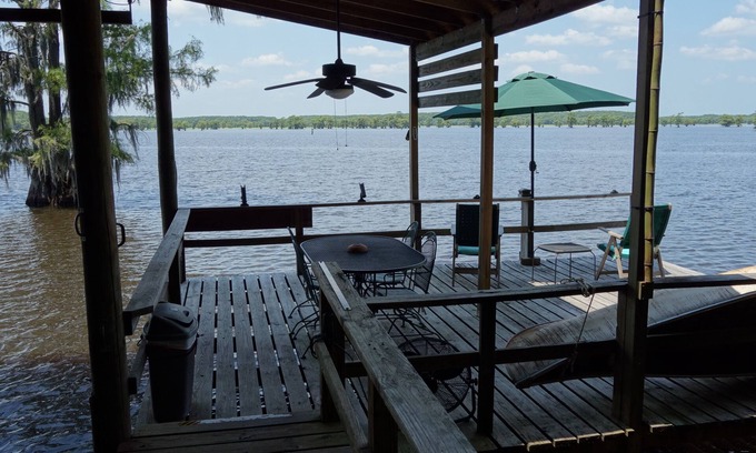 Jonesville House | Gator Lodge on Caddo Lake