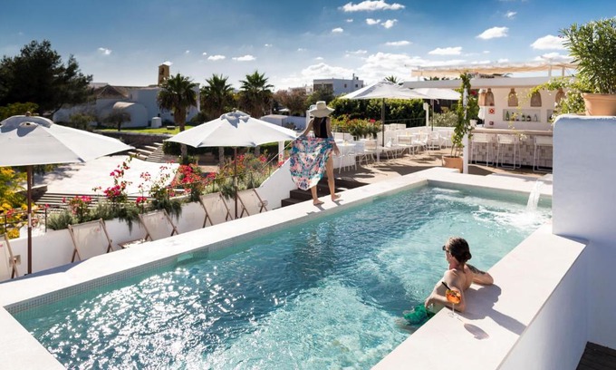 Santa Gertrudis Hotel | Gatzara Suites Santa Gertrudis