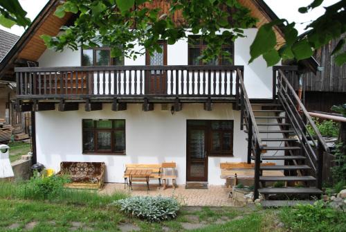 Liptovsky Trnovec House | Gazdovsky dvor "U Tlaciarov"