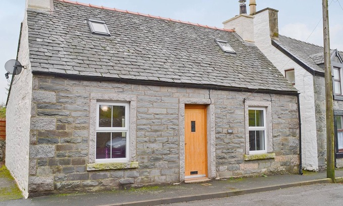 Saint John's Town of Dalry Cottage | 2 bedroom accommodation in Balmaclellan near Castle Douglas