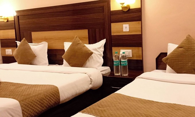 Shivanandi Hotel | Geetanjali Palace