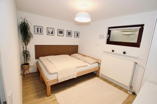 Denzlingen Apartment | Gemütliches Schwarzwald-Apartment im ruhigen Untergeschoss eines Hauses