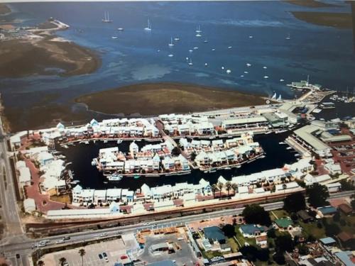 Knysna Central Apartment | Gem Quays Waterfront one Bedroom