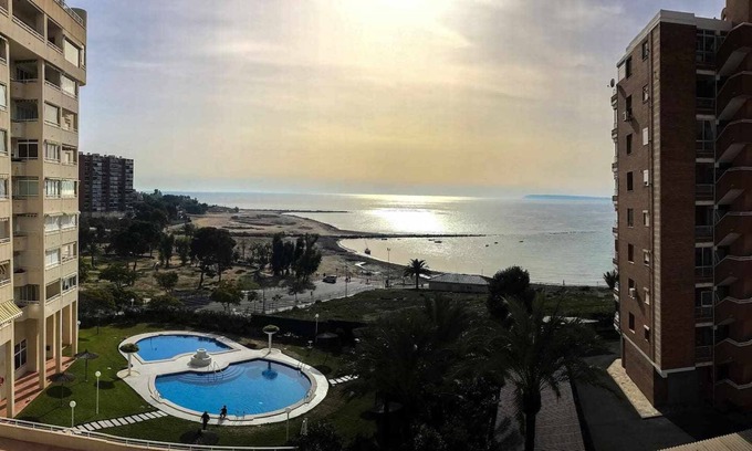 Cabo de las Huertas Apartment | Genial Apartamento frente al Mar en Urbanización Completa (piscina, jardín etc)