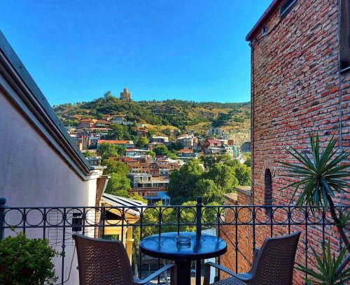 Avlabari House | Geo tour