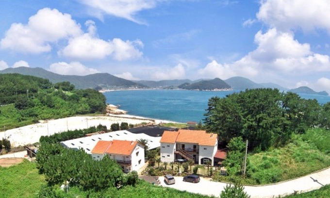 Irun-myeon House | Geojedo Evergreen Pension