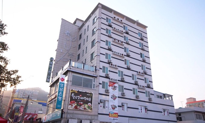 Okpo-dong Hotel | Geojedo Okpo Evergreen