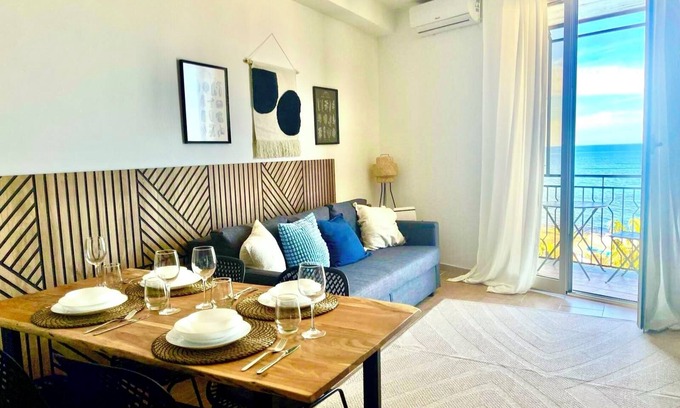 Aspra Apartment | Geräumige Wohnung, Bezaubernder Blick, Alles in der Nähe! Perfekter Rückzugsort