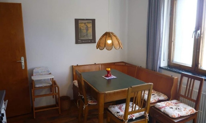 Neunburg vorm Wald Apartment | Geräumiges Feriendomizil (90 m2) mit Balkon