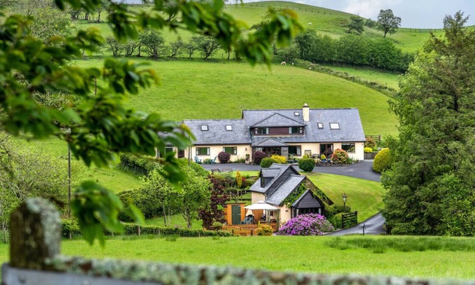 Devils Bridge House | Ger y Faen in Aberystwyth
