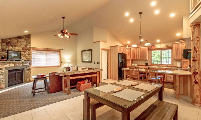 Ronald House | Get Specials at Owen's Outpost! The BEST Value w/Summer Pool Access