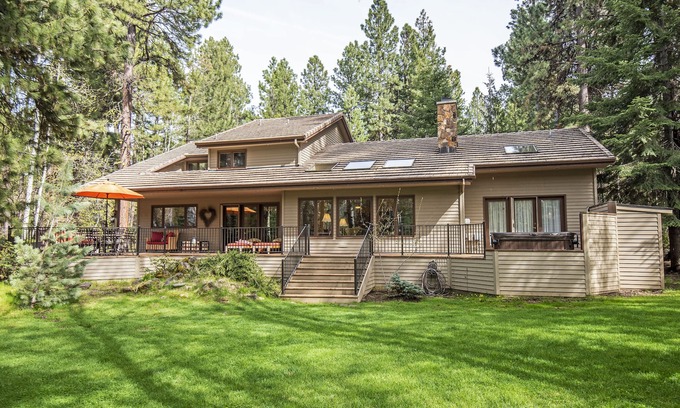 Black Butte Ranch House | GH219 | Luxury home in a quiet area w/hot tub and private big grass yard.