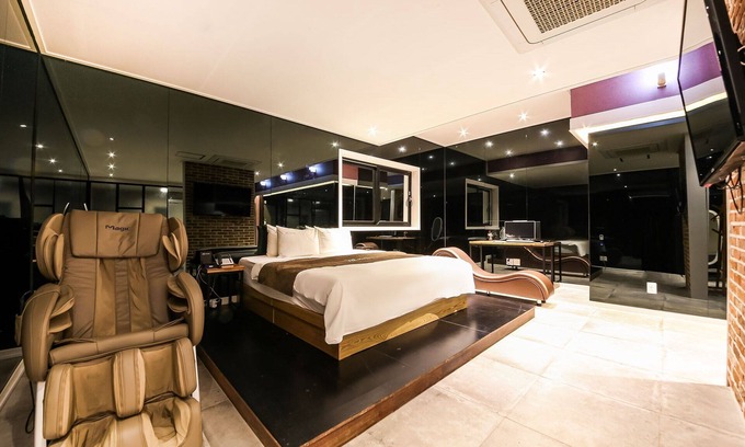 Gimje Hotel | Gimje M Hotel Drive-in