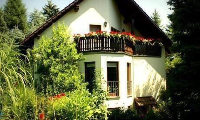 Leubnitz-Neuostra Apartment | Ginkgo holiday flat in Dresden