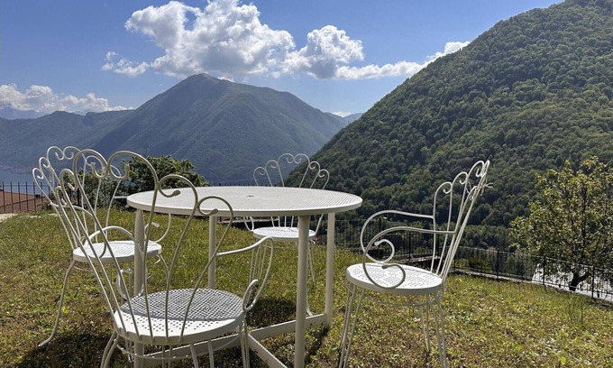 Biazzeno House | Gio Gio House Dizzasco – Near Argegno