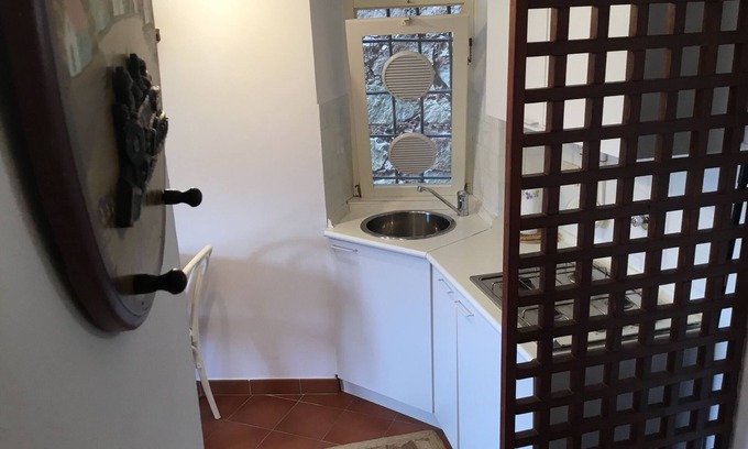 Lerici House | Gio's house, sea view, in the village of La Serra di Lerici