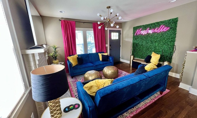 Radnor House | Girls' Getaway: Charming 6-Person House, 5 Miles to Downtown!