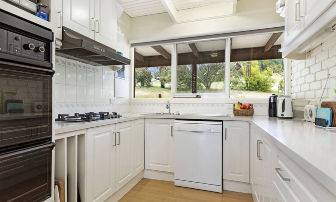 Gisborne Cottage | Gisborne Peak Winery Cottages