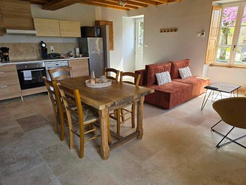 Vezelay House | Gite au pied de la Colline