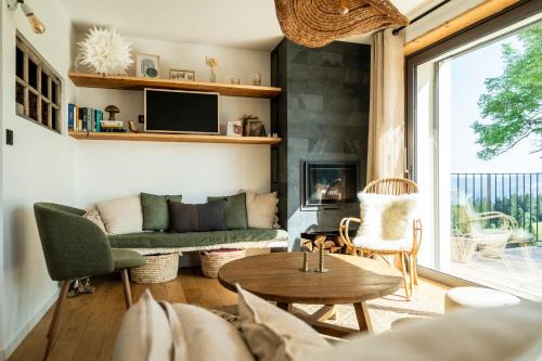 Premanon House | Gite d exception avec vue panoramique 4 personnes