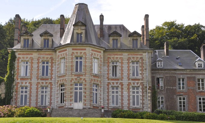 La Calotterie Cottage | Gite du château de la Caloterie - sleeps 8 to 12 people
