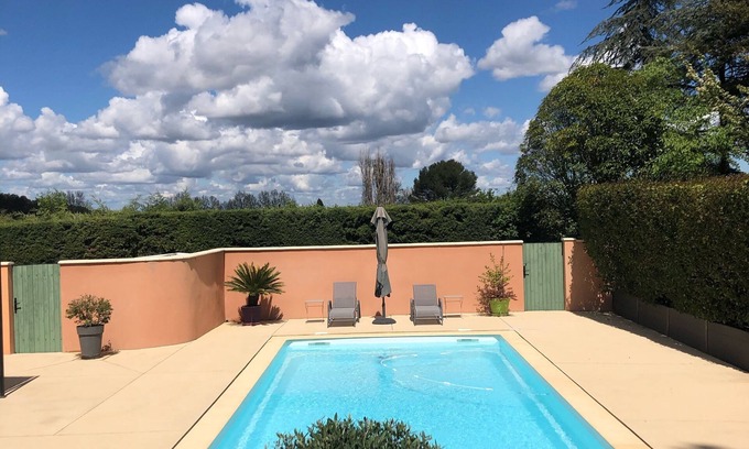 Cabries Apartment | Gite for 3, ideally located, 10 mn from Aix en Provence and 20 mn from Marseille