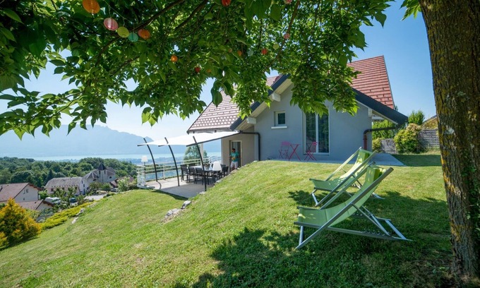 Pugny-Chatenod House | GITE LaurieRaphael VUE LAC DU BOURGET near ANNECY and mountains in ALL COMFORT,