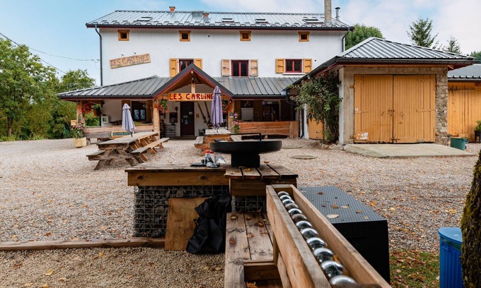 Vassieux-en-Vercors Cottage | Gîte 'Les Carlines' with Mountain View, Shared Terrace and Wi-Fi