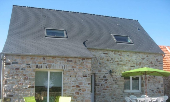 Les Moitiers-d'Allonne Cottage | Gite Les Moitiers-d'Allonne, 3 bedrooms, 6 persons