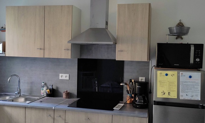 Saint-Michel-Escalus Apartment | GITE LES TOURNESOLS FOR QUIET VACATIONS