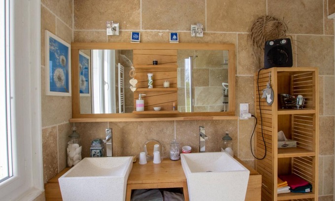 Saint-Julien-de-Lampon Cottage | Gite Saint-Julien-de-Lampon, 3 bedrooms, 6 persons