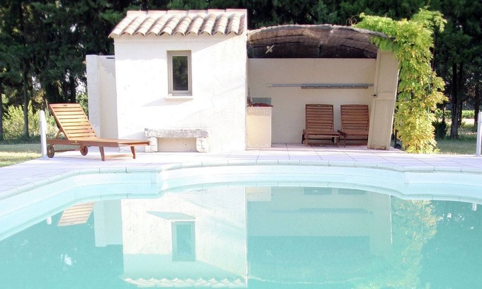 Valreas Villa | Gîte with friends room in stately villa with pool and parkgarden
