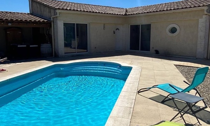 Seguret House | Gîte with swimming pool near Vaison-la-Romaine