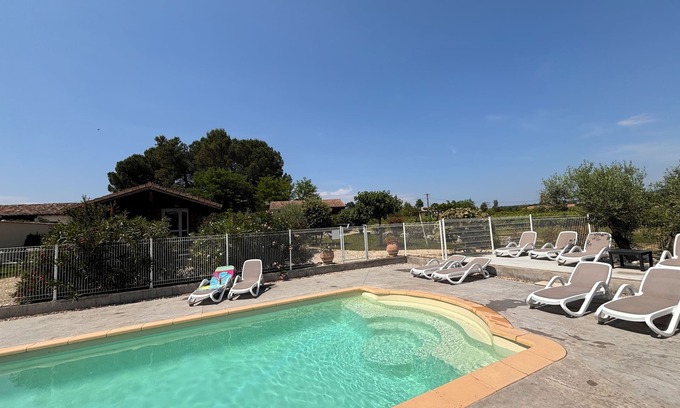 Ruoms Ski Chalet | Gîte with trees, Via Ardèche access, swimming pool, large covered terrace,