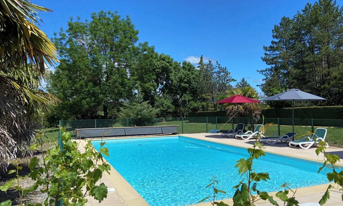 Grospierres Bed & Breakfast | Gites for rent in south Ardeche, quiet, swimming pool and air conditioning