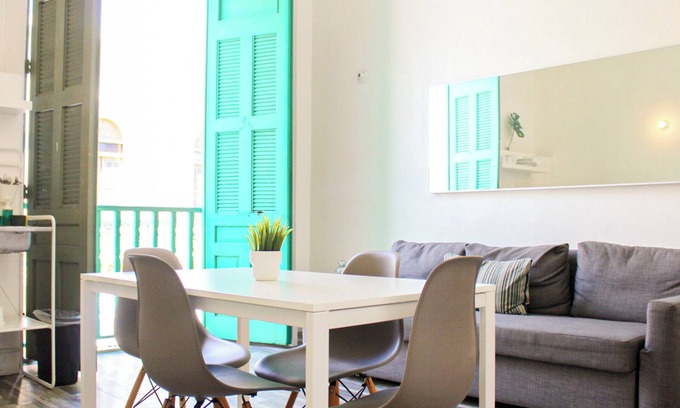 Primero Apartment | Gladiolas 1207