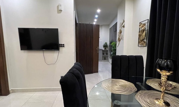 Rawalpindi Apartment | Glamorous one bed apartment near food street