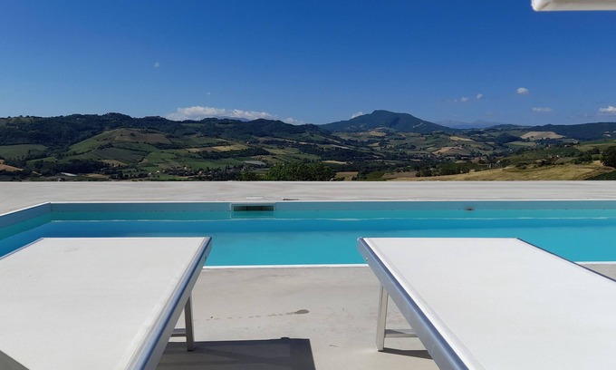 Ortezzano Cabin | Glamping at an Agriturismo in the vineyard