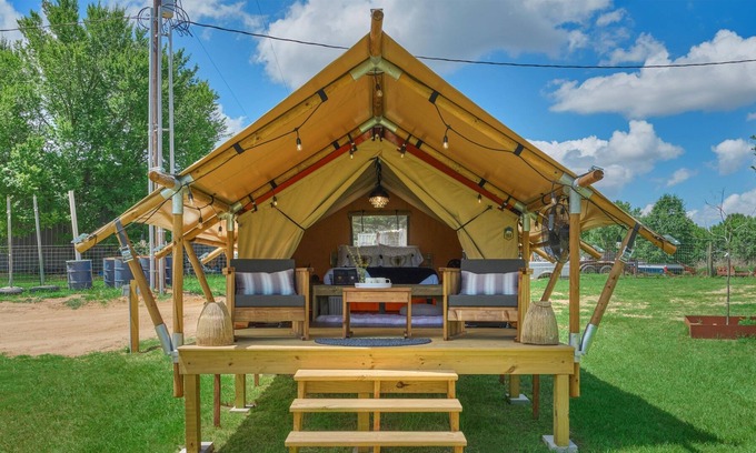 Navasota Other | Glamping at BeeWeaver Honey Farm