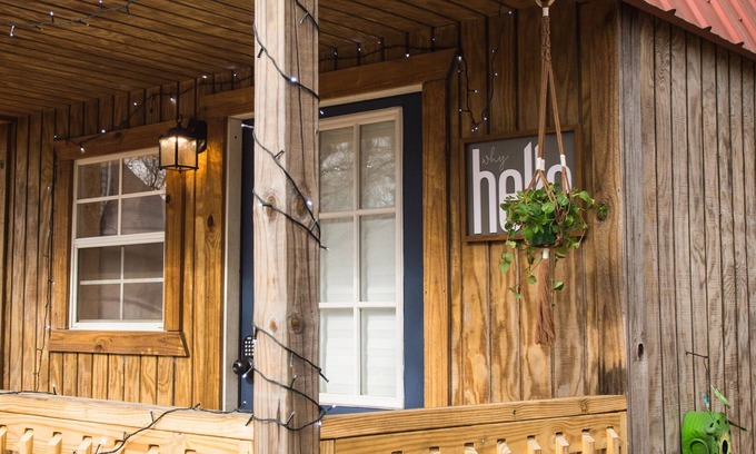 Peach County Cabin | Glamping for real